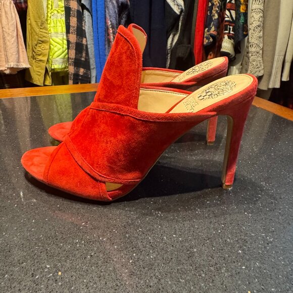 Vince Camuto Kizzia Mule In Cherry Red Suede - Picture 7 of 8